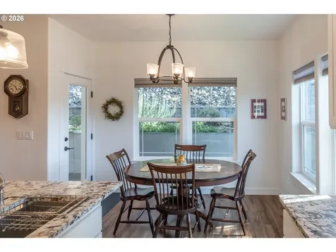 625 NE Cummins Street Roseburg OR 97470