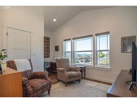 625 NE Cummins Street Roseburg OR 97470