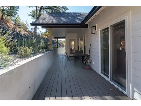 625 NE Cummins Street Roseburg OR 97470