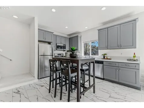 2998 SE Turner Creek Drive Hillsboro OR 97123