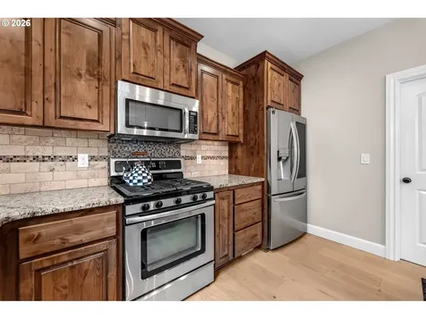 845 NW Sacajawea Street Camas WA 98607