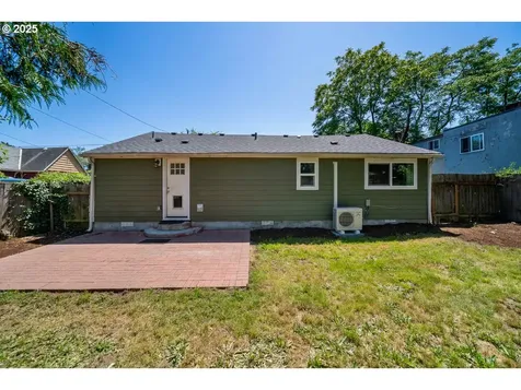4339 NE Alberta Street Portland OR 97218