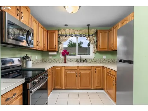 1870 Sallal Road Woodburn OR 97071
