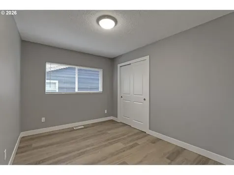 12001 NE Morris Street Portland OR 97220