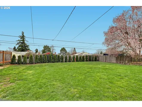 12001 NE Morris Street Portland OR 97220