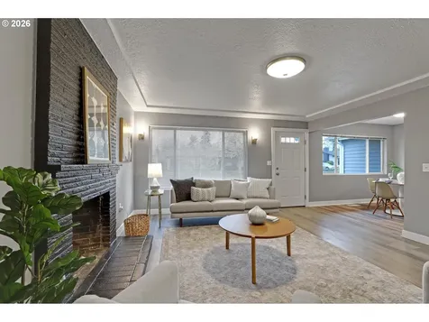 12001 NE Morris Street Portland OR 97220