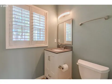 11717 NW 13th Court Vancouver WA 98685