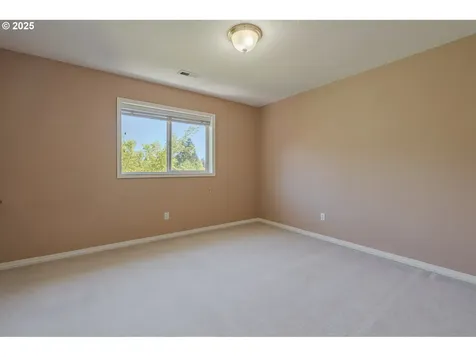 11717 NW 13th Court Vancouver WA 98685