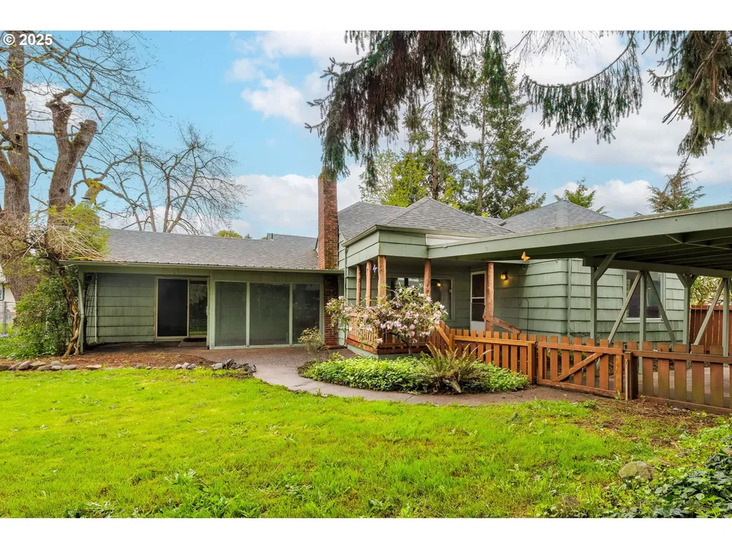202 20th Street Springfield OR 97477