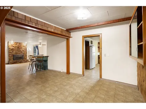 202 20th Street Springfield OR 97477