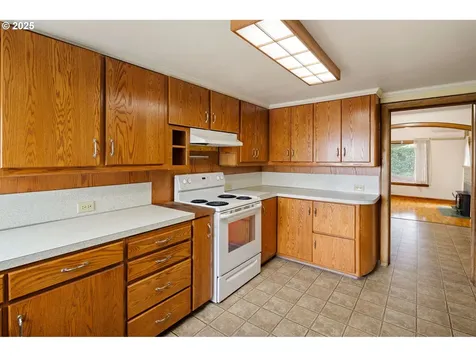 202 20th Street Springfield OR 97477