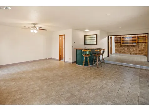 202 20th Street Springfield OR 97477