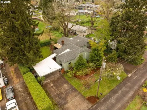202 20th Street Springfield OR 97477