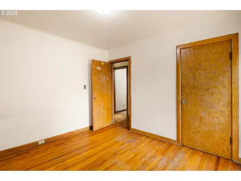 202 20th Street Springfield OR 97477