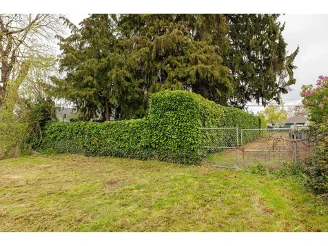 202 20th Street Springfield OR 97477