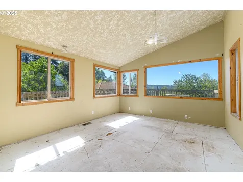 8809 SE 190th Drive Damascus OR 97089
