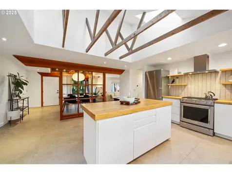 5051 Tualata Lane Lake Oswego OR 97035