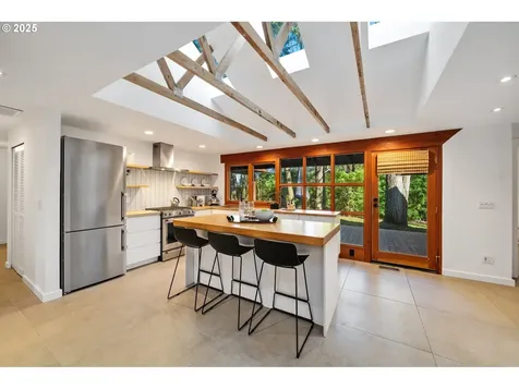 5051 Tualata Lane Lake Oswego OR 97035