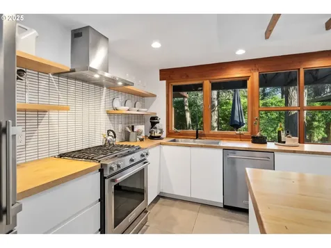 5051 Tualata Lane Lake Oswego OR 97035