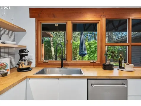 5051 Tualata Lane Lake Oswego OR 97035