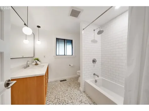 5051 Tualata Lane Lake Oswego OR 97035