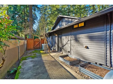 5051 Tualata Lane Lake Oswego OR 97035