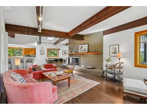 6639 SE Yamhill Court Portland OR 97215