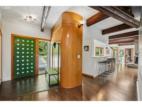 6639 SE Yamhill Court Portland OR 97215
