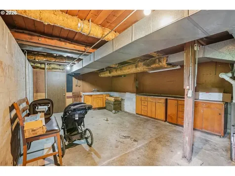 6639 SE Yamhill Court Portland OR 97215
