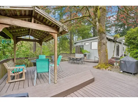 6639 SE Yamhill Court Portland OR 97215
