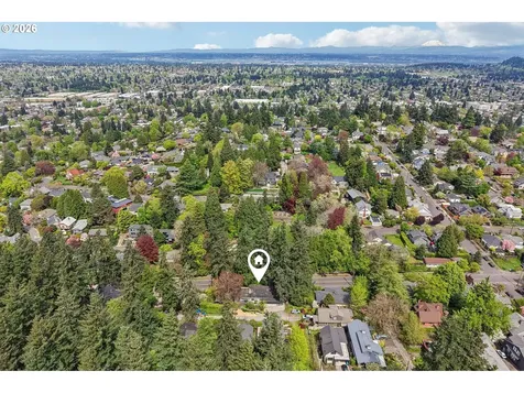 6639 SE Yamhill Court Portland OR 97215