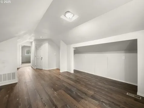 1904 Cove Avenue La Grande OR 97850