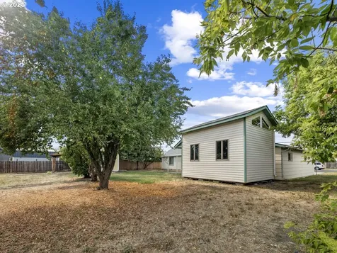 1904 Cove Avenue La Grande OR 97850