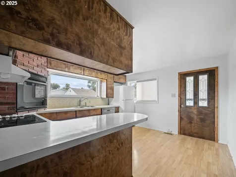 1904 Cove Avenue La Grande OR 97850