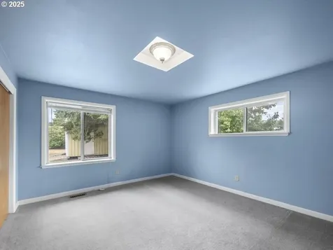 1904 Cove Avenue La Grande OR 97850