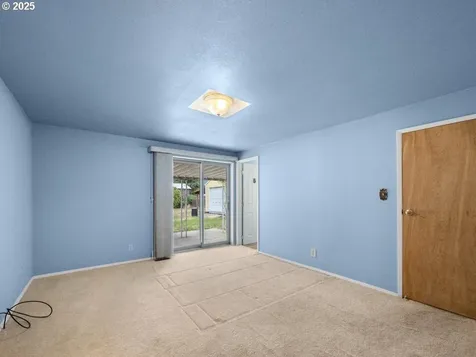 1904 Cove Avenue La Grande OR 97850