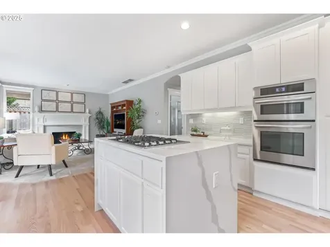3950 NW Brookview Way Portland OR 97229