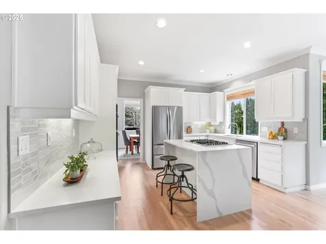 3950 NW Brookview Way Portland OR 97229