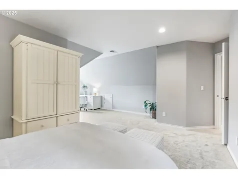 3950 NW Brookview Way Portland OR 97229