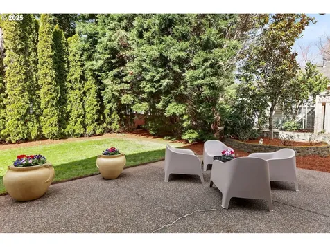 3950 NW Brookview Way Portland OR 97229