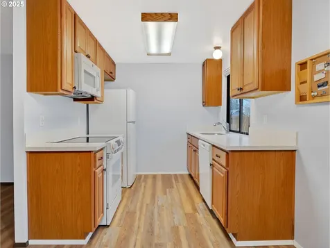 2807 SE 174th Avenue Portland OR 97236