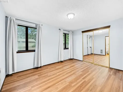 2807 SE 174th Avenue Portland OR 97236