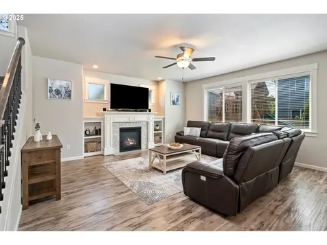 12209 Mimosa Way Oregon City OR 97045