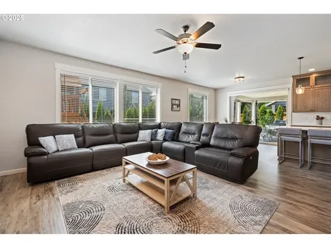 12209 Mimosa Way Oregon City OR 97045