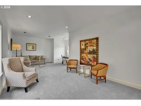 6220 NW Skyline Boulevard Portland OR 97229
