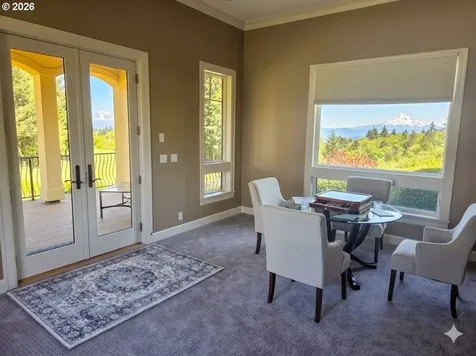 6220 NW Skyline Boulevard Portland OR 97229