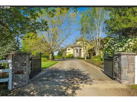6220 NW Skyline Boulevard Portland OR 97229