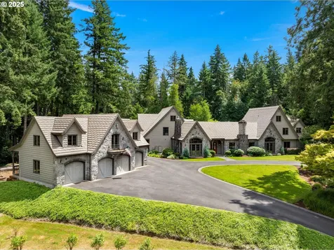 5564 SW Prosperity Park Road Tualatin OR 97062