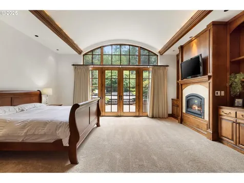 5564 SW Prosperity Park Road Tualatin OR 97062