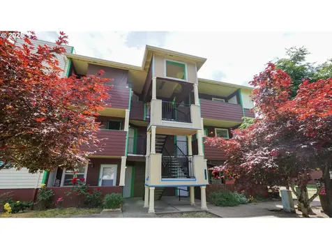 9234 SE Division Street Portland OR 97266